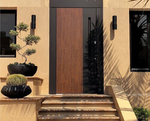moderna-vhodna-vrata-inotherm_2 Aluminium front door with wooden design